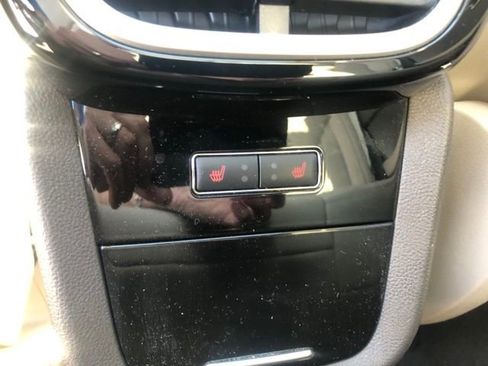 Used 2023 Lincoln Nautilus Reserve image 8