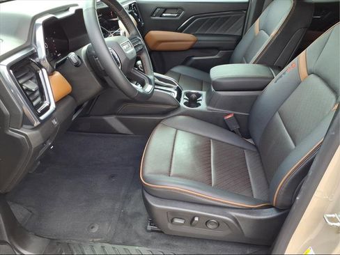 Used 2023 GMC Canyon AT4 w/ AT4 Premium Package image 15