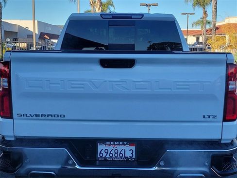 Used 2019 Chevrolet Silverado 1500 LTZ w/ LTZ Plus Package image 27