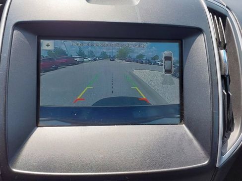 Used 2017 Ford Edge SEL w/ Equipment Group 201A FWD image 24