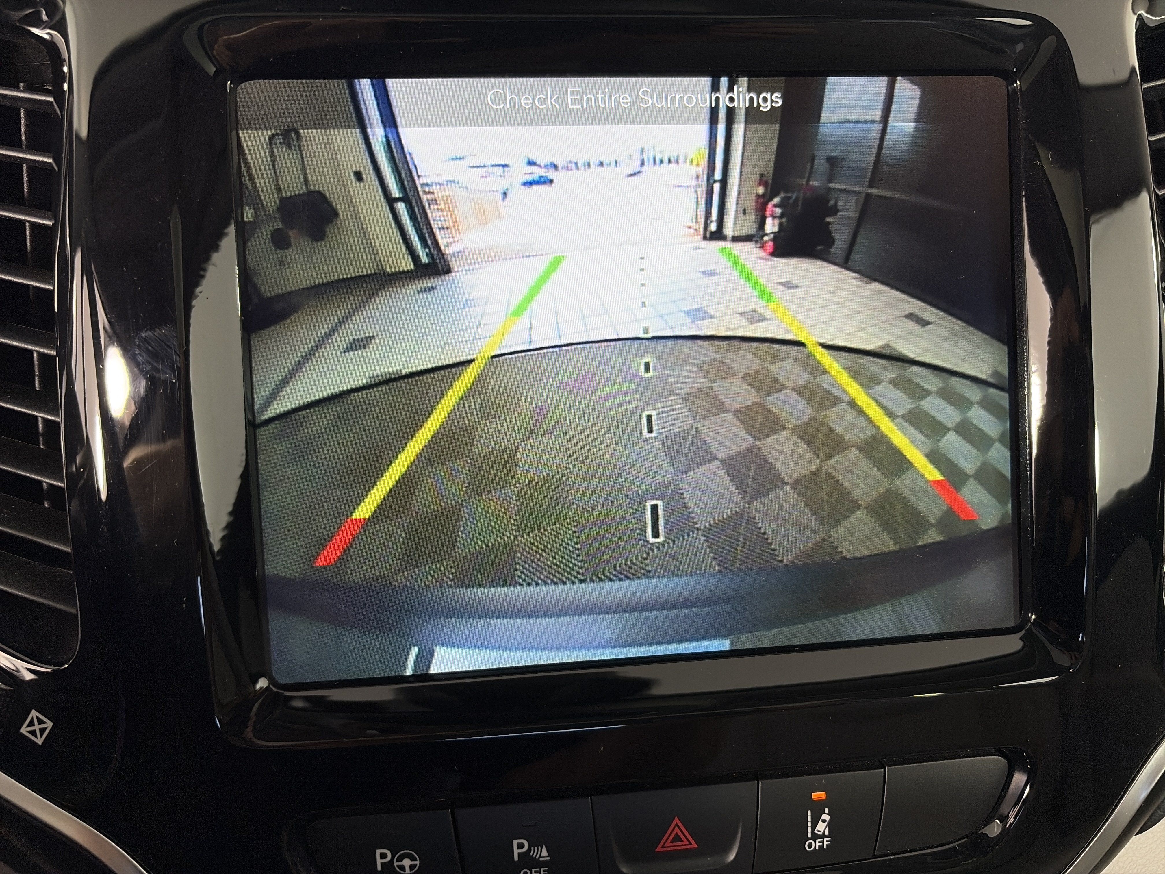 Used 2019 Jeep Cherokee Limited w/ Luxury Group AWD/4WD image 26