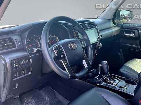 Used 2020 Toyota 4Runner Venture w/ Moonroof Package AWD/4WD image 13