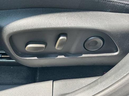 Used 2025 Chevrolet Equinox LT w/ Convenience Package II AWD/4WD image 19