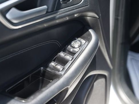 Used 2019 Ford Edge Titanium w/ Equipment Group 301A FWD image 30