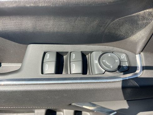 Used 2023 Chevrolet Silverado 1500 LT image 27