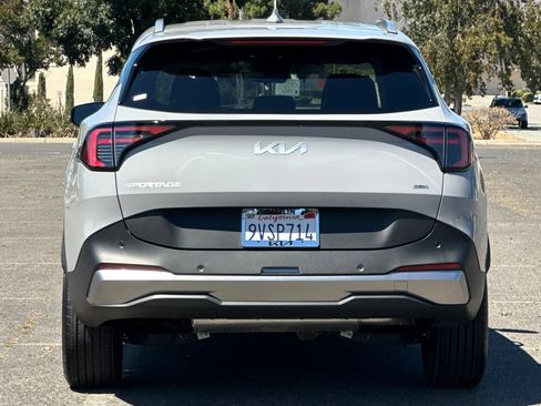 Used 2026 Kia Sportage EX AWD/4WD image 4