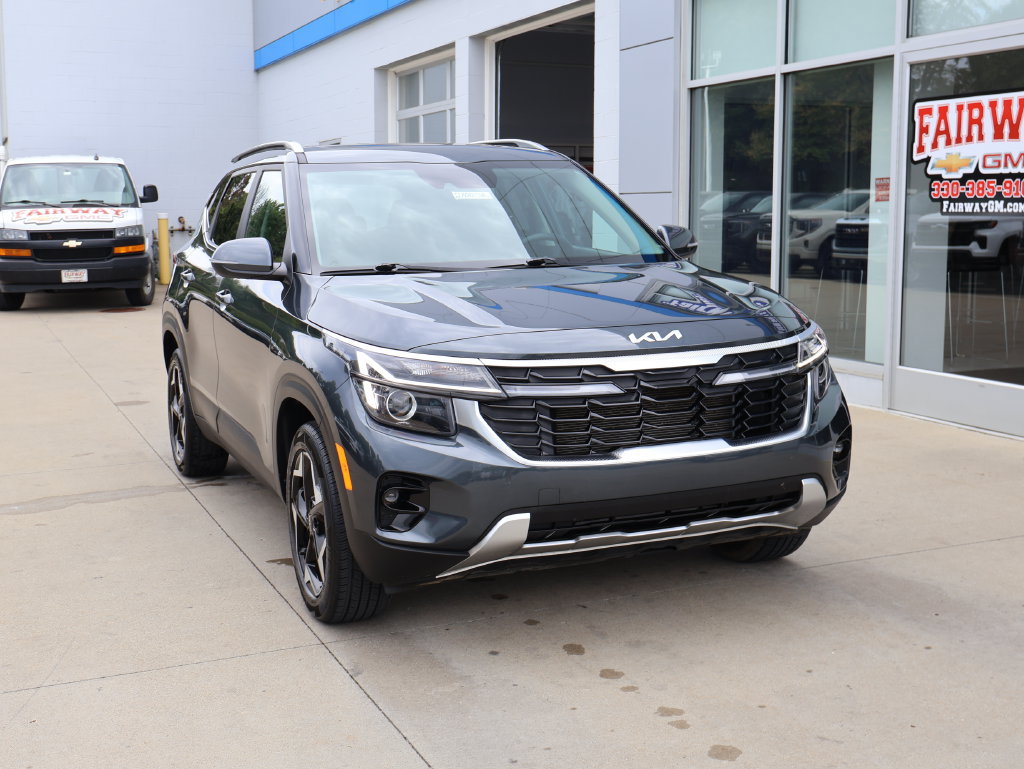 Used 2024 Kia Seltos EX AWD/4WD image 2