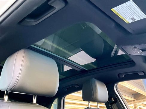 Used 2021 Audi Q3 2.0T Premium image 13