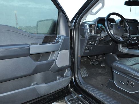 Used 2021 Ford F150 Lariat image 11