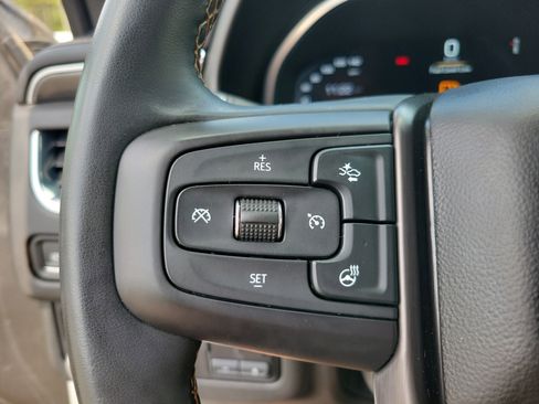 Used 2023 GMC Yukon AT4 AWD/4WD image 23