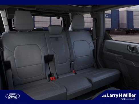 New 2026 Ford Bronco Big Bend w/ Black Diamond Package AWD/4WD image 11