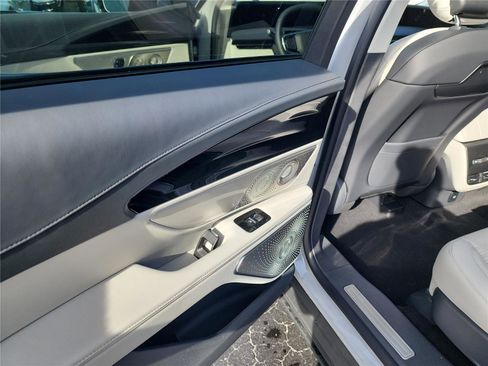 New 2026 Lincoln Nautilus Reserve image 16