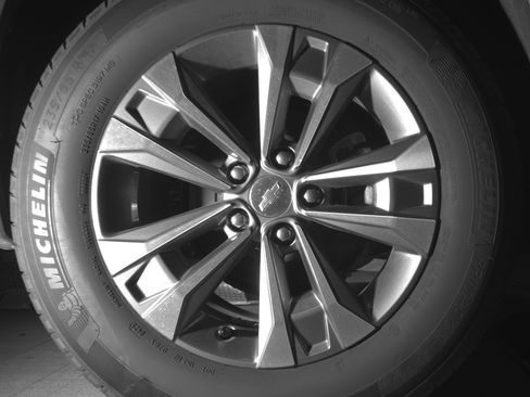 Used 2025 Chevrolet Equinox LT image 15