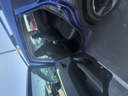 Used 2025 Subaru Crosstrek 2.5i Limited w/ Crosstrek Mirror Package image 11