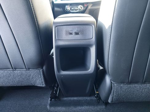 New 2026 Chevrolet Trax LT w/ Driver Confidence Package FWD image 17