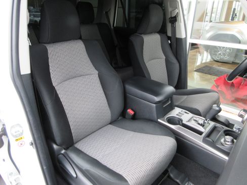 Used 2018 Toyota 4Runner SR5 image 25