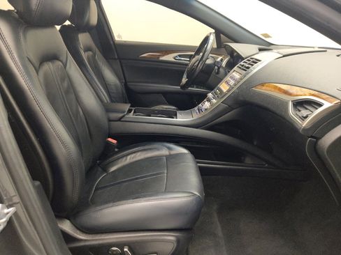 Used 2019 Lincoln MKZ Reserve FWD image 21