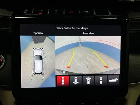 Used 2025 Jeep Grand Cherokee Limited w/ Luxury Tech Group II image 11