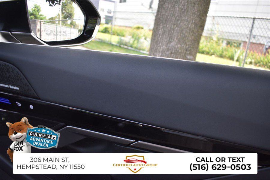 Used 2025 BMW 530i RWD image 19