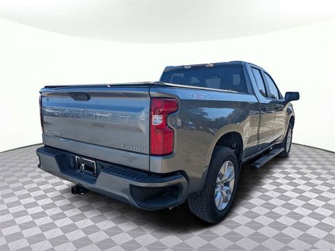 Used 2021 Chevrolet Silverado 1500 Custom image 4