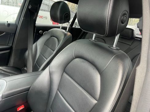 Used 2017 Mercedes-Benz GLC 300 4MATIC image 21