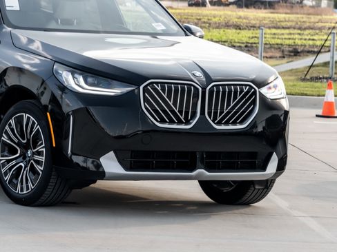 New 2026 BMW X3 xDrive30 w/ Premium Package image 5