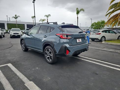 Used 2024 Subaru Crosstrek 2.0i Premium image 5