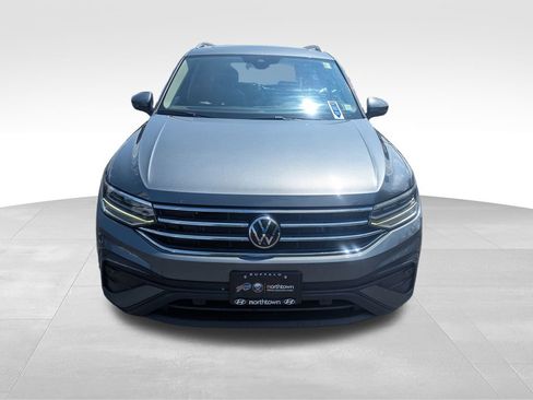 Used 2022 Volkswagen Tiguan SE image 11