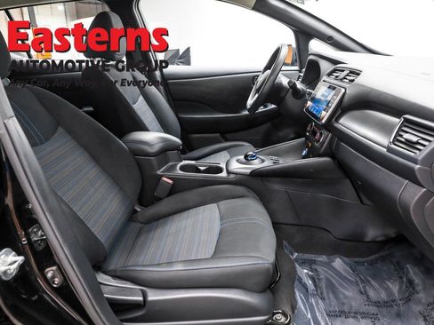 Used 2024 Nissan Leaf S image 23