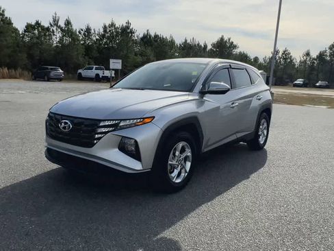 Used 2022 Hyundai Tucson SE image 4