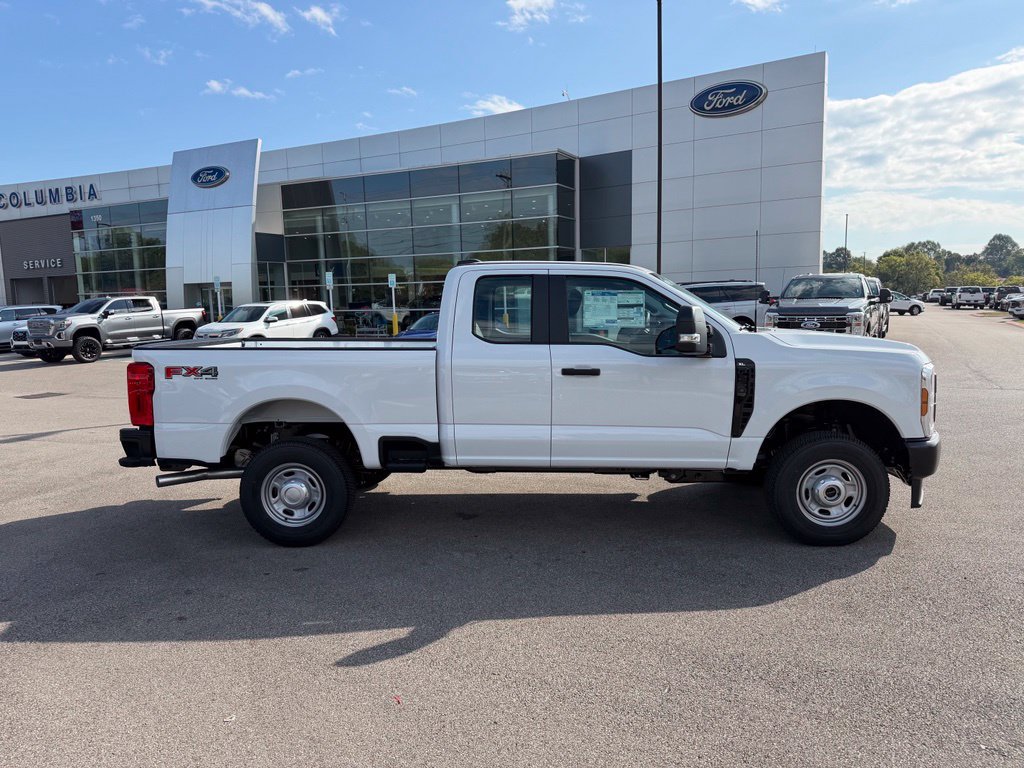 New 2027 Ford F250 XL w/ XL Driver Assist Package AWD/4WD image 7