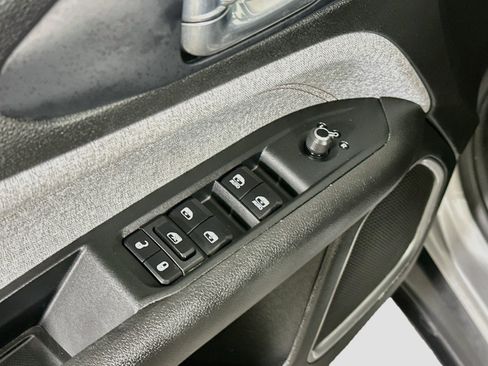 Used 2023 Jeep Compass Latitude AWD/4WD image 15