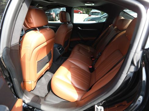 Used 2017 Maserati Ghibli S Q4 AWD/4WD image 14