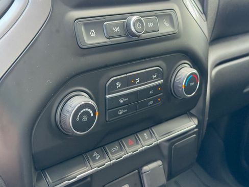 Certified 2019 Chevrolet Silverado 1500 Custom Trail Boss w/ Custom Convenience Package AWD/4WD image 22