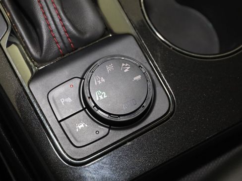 Used 2020 Chevrolet Blazer RS image 28