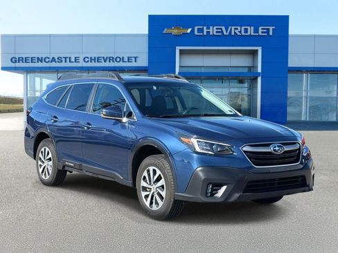 Used 2022 Subaru Outback Premium image 1
