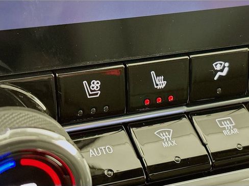 Used 2026 Chevrolet Colorado Z71 w/ Technology Package image 23