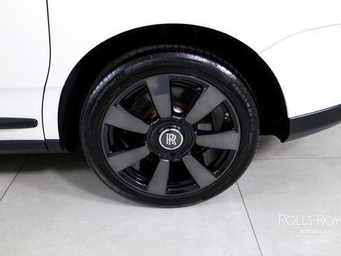 Used 2019 Rolls-Royce Cullinan image 42