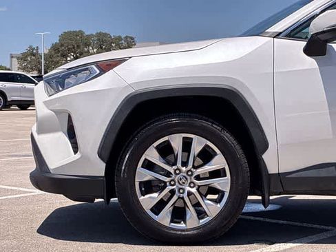 Used 2021 Toyota RAV4 XLE Premium FWD image 14