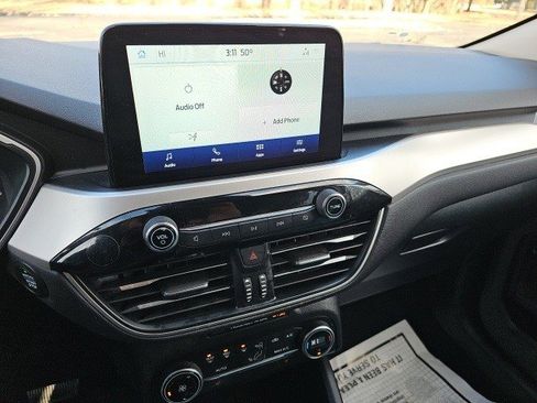 Used 2020 Ford Escape SE Sport image 23