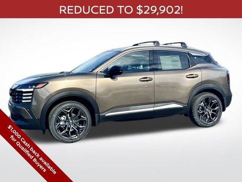 New 2026 Nissan Kicks SR w/ SR Premium Package image 8