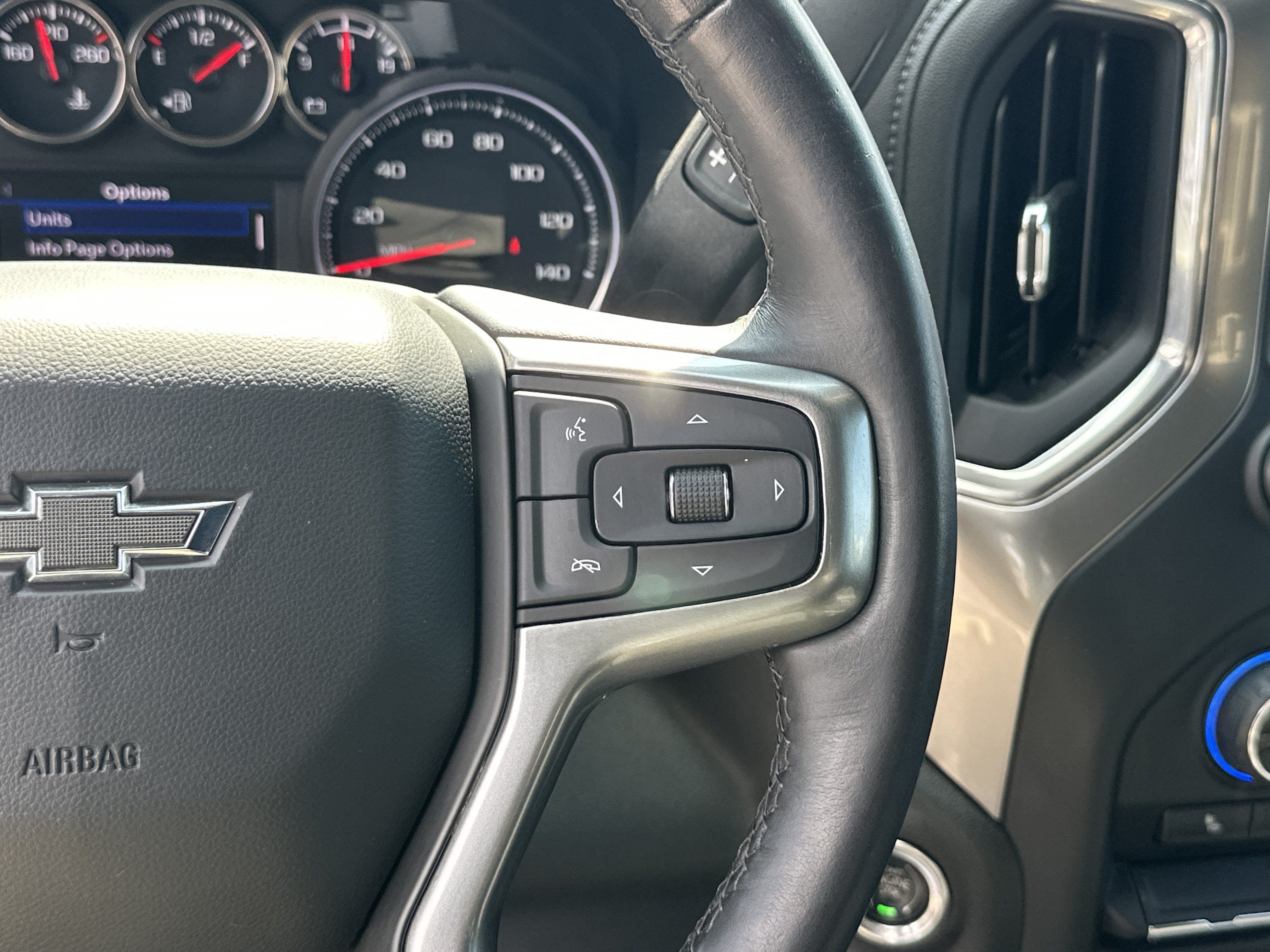 Used 2021 Chevrolet Silverado 1500 LT Trail Boss AWD/4WD image 28