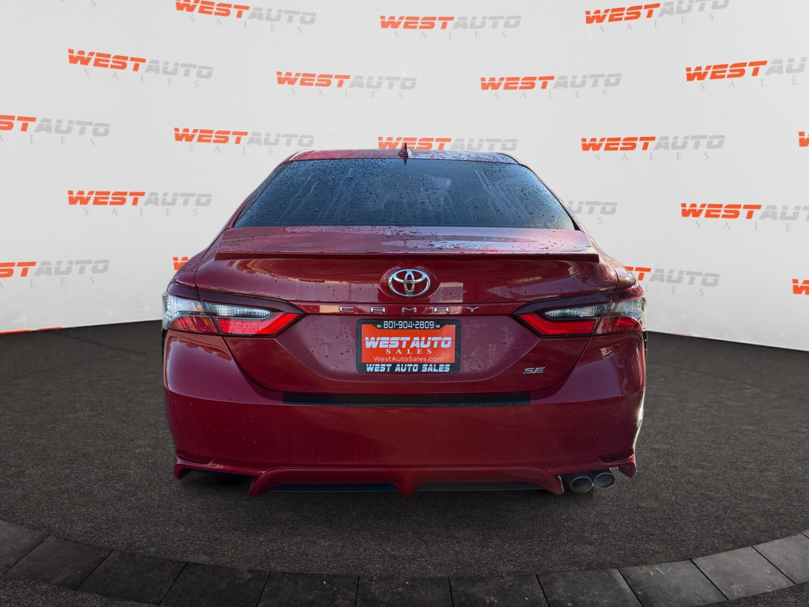 Used 2023 Toyota Camry SE FWD image 4