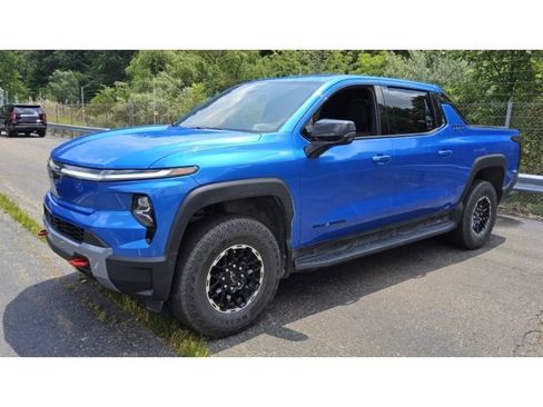 Used 2026 Chevrolet Silverado EV Trail Boss AWD/4WD image 1