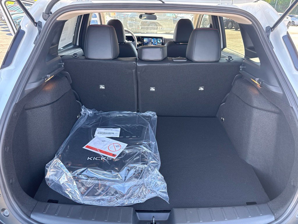 New 2027 Nissan Kicks SR AWD/4WD image 16