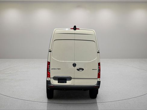 New 2025 Mercedes-Benz Sprinter 2500 image 5