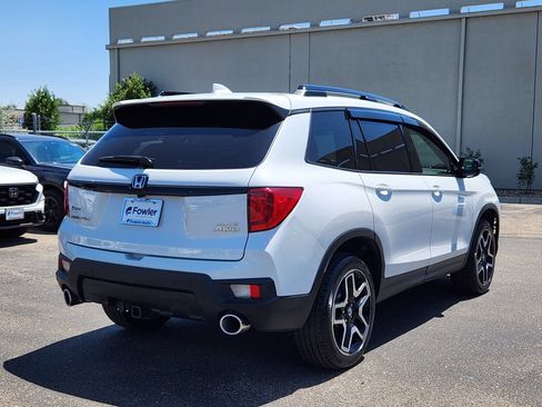 Used 2023 Honda Passport Elite image 7