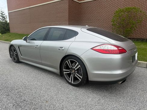 Used 2011 Porsche Panamera image 11