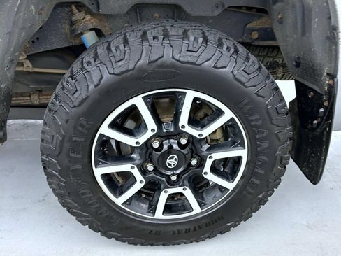 Used 2016 Toyota Tundra SR5 w/ TRD Off Road Package AWD/4WD image 23