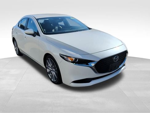 Used 2019 MAZDA MAZDA3 AWD Sedan w/ Select Package image 6
